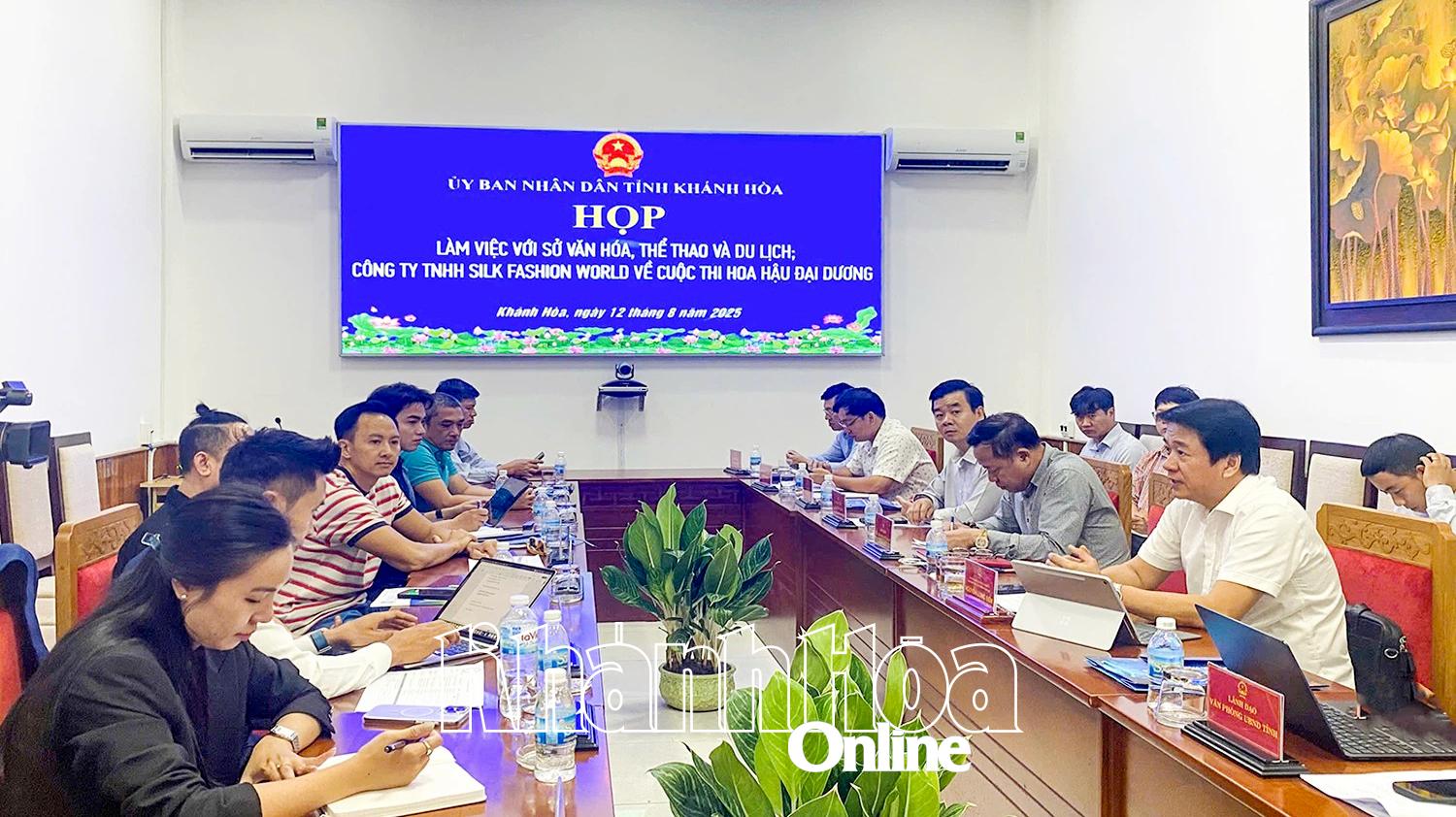 Nguyen Long Bien delivered speech at the meeting

