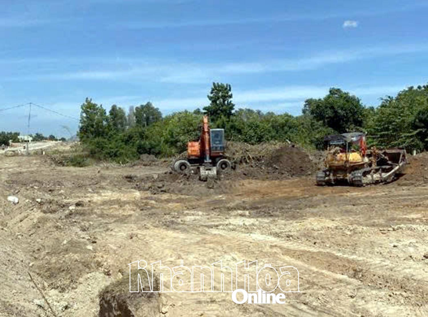 Construction unit leveling the ground 

