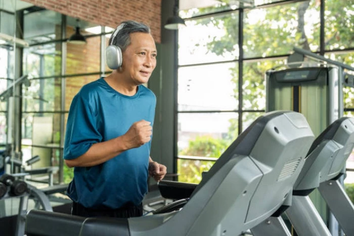 Khoa học chứng minh tập thể dục thực sự có thể đảo ngược tuổi sinh học của bạn