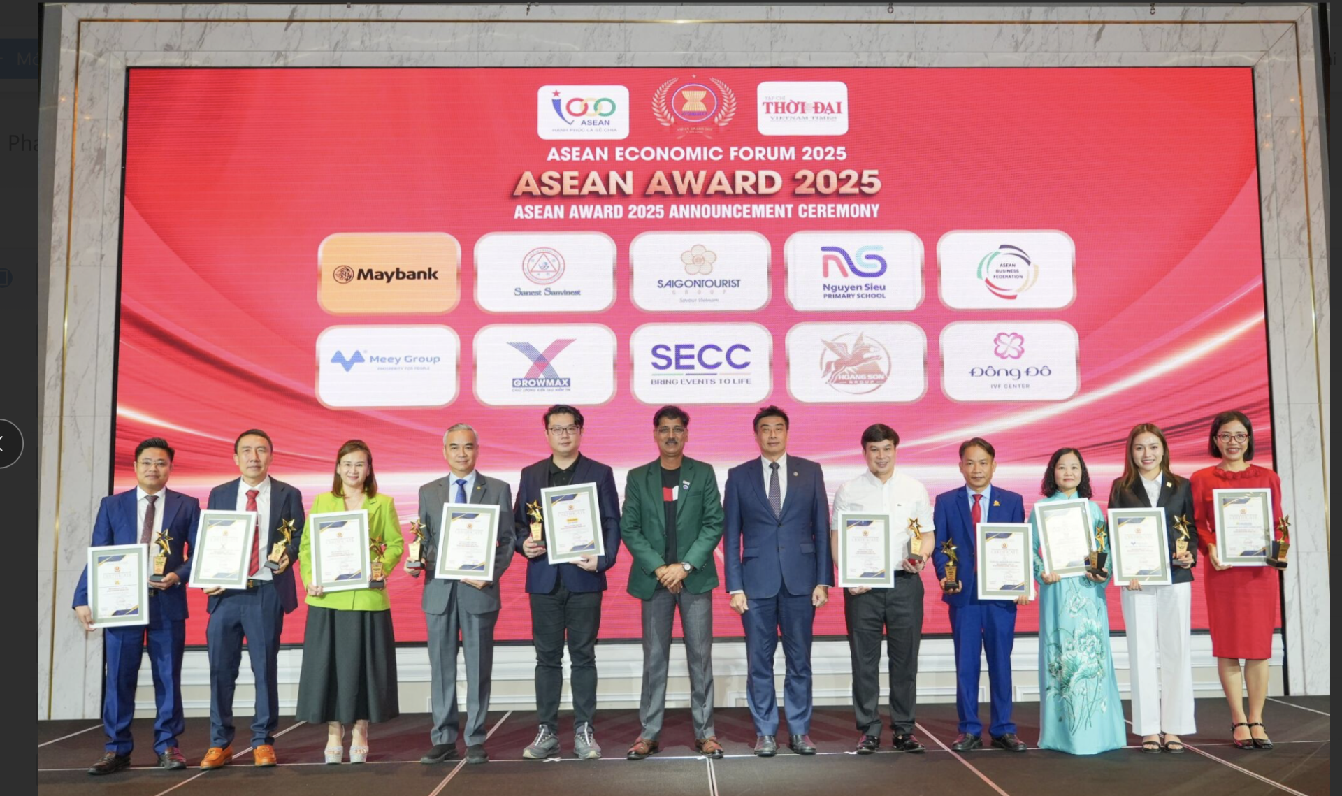 Khanh Hoa Salanganes Nest Company and businesses in the list of Top 10 ASEAN Renowned Brands 2025

