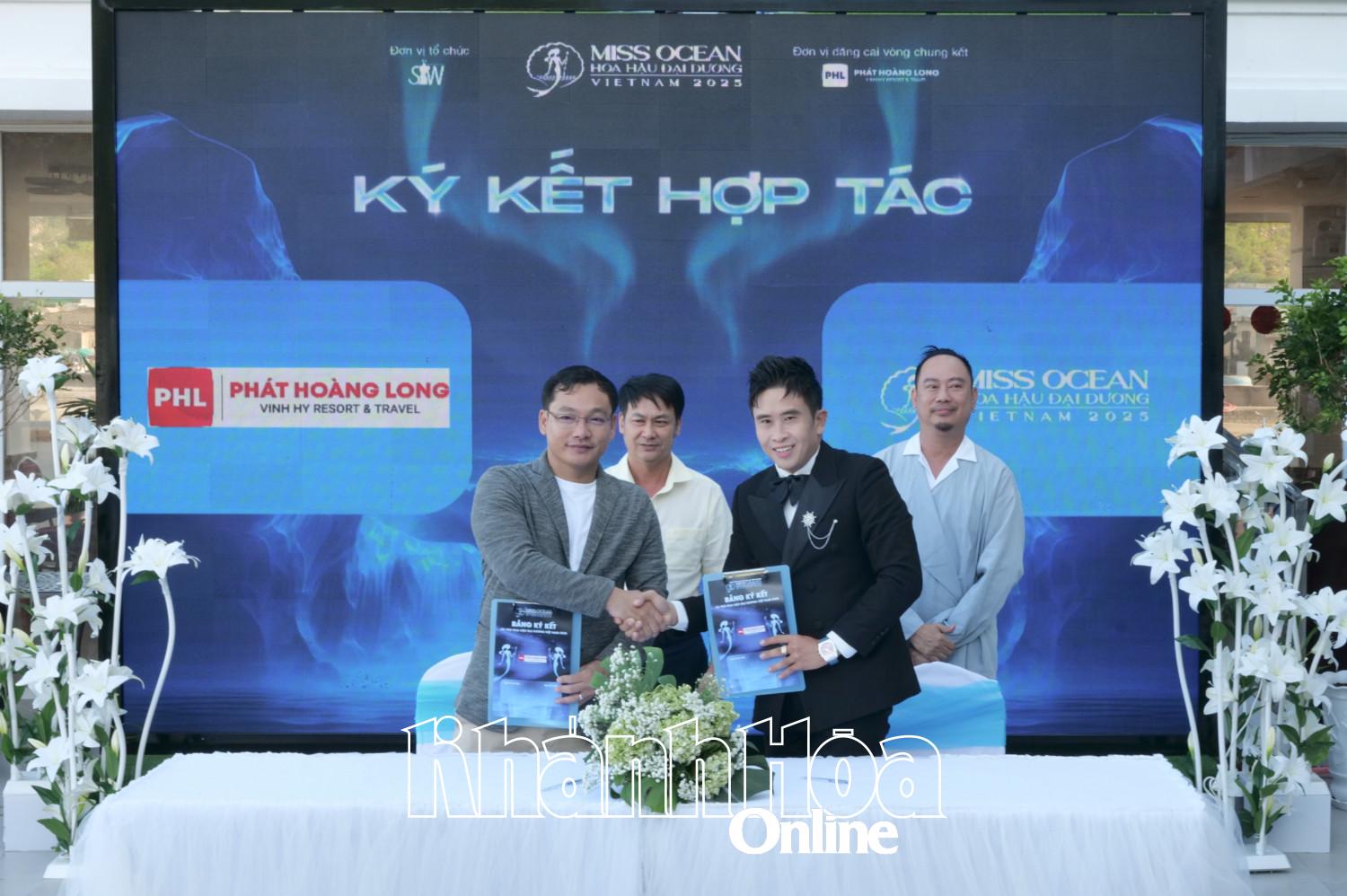 Representatives of organizing board of Miss Ocean Vietnam 2025 and Vinh Hy Resort sign a cooperation agreement to organize the final round of the contest

