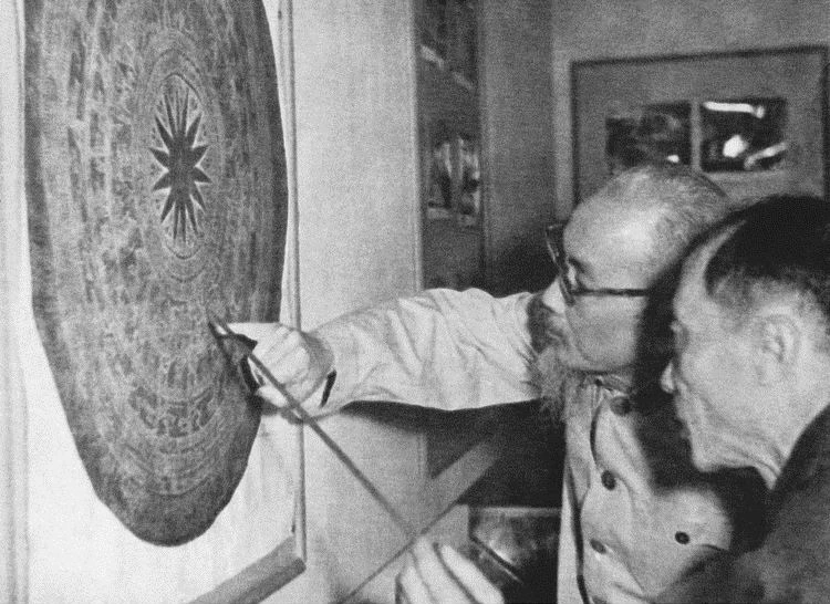 Chủ tịch Hồ Chí Minh thăm Viện Bảo tàng Lịch sử Việt Nam (1961) - Ảnh tư liệu

