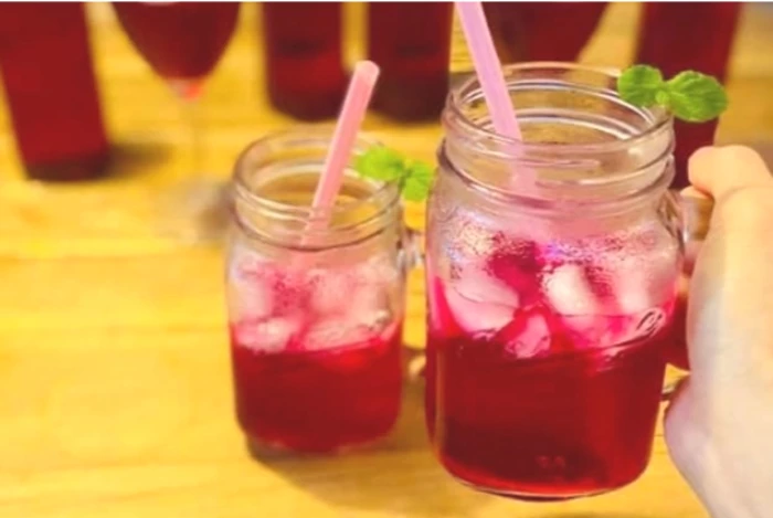 Nước uống giải nhiệt với lá tía tô