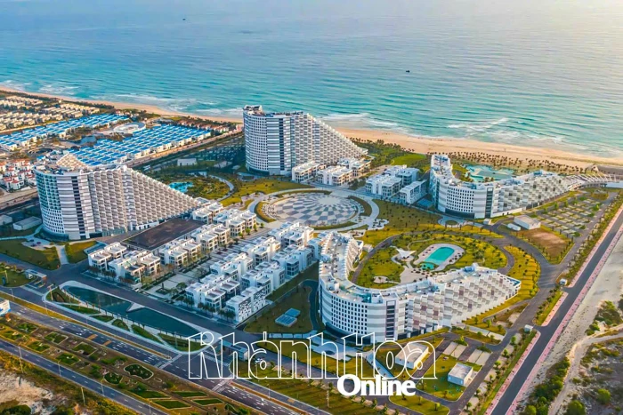 Chào mừng Đại hội đại biểu Đảng bộ phường Bắc Cam Ranh lần thứ nhất, nhiệm kỳ 2025 - 2030: Hình thành đô thị du lịch - logistics gắn với đảm bảo quốc phòng, an ninh