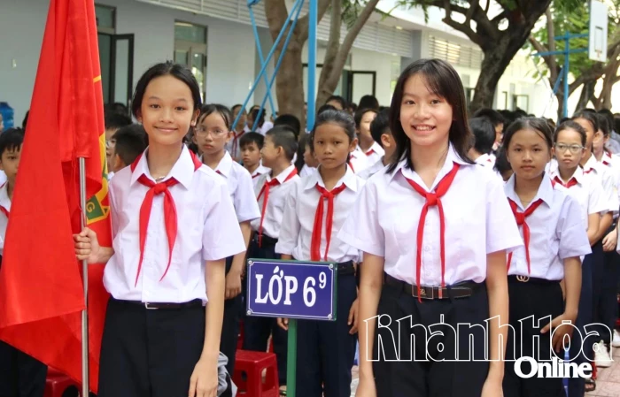 Học sinh đã mua đồng phục được phép tiếp tục sử dụng trong năm học 2025-2026