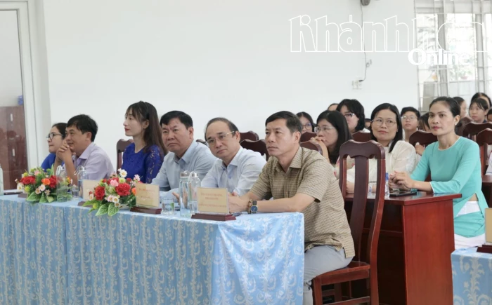 Thư viện tỉnh Khánh Hòa: Khai mạc triển lãm tài nguyên thông tin và trao giải cuộc thi Đại sứ văn hóa đọc