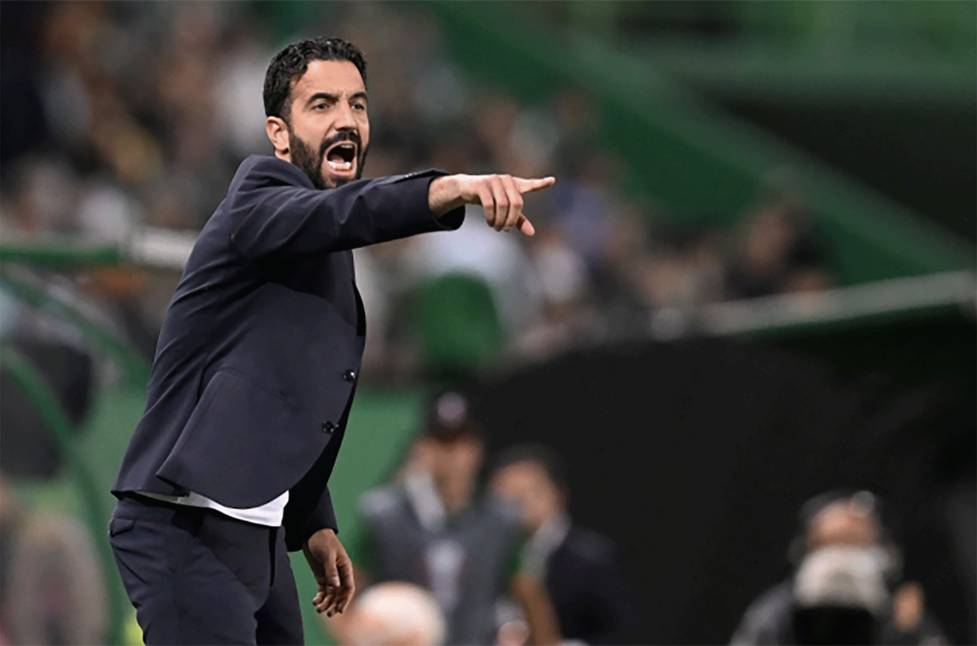 Có nên sa thải Ruben Amorim?