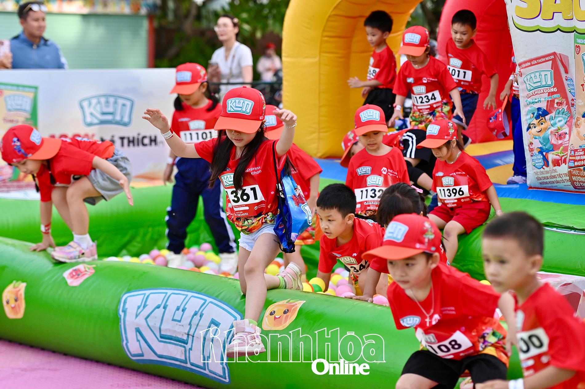 Vượt thách thức nhà bóng Kun.