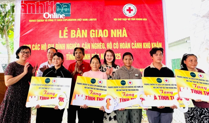 Hội Chữ thập đỏ tỉnh Khánh Hòa bàn giao 10 căn nhà cho hộ nghèo xã Suối Dầu