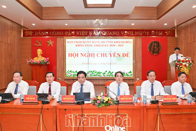 Podcast: Bản tin ngày 8-8