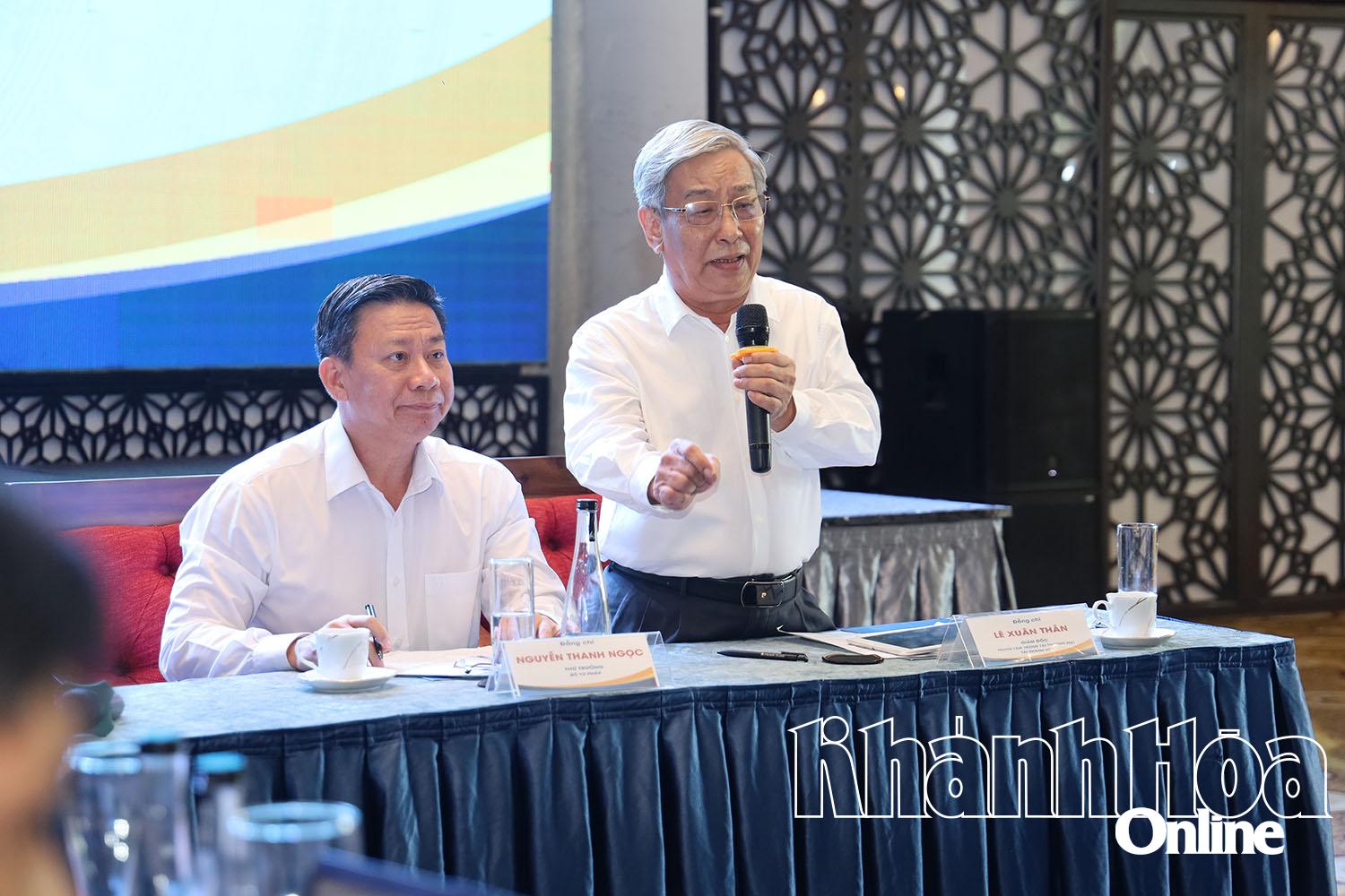 Đồng chí Lê Xuân Thân phát biểu. 