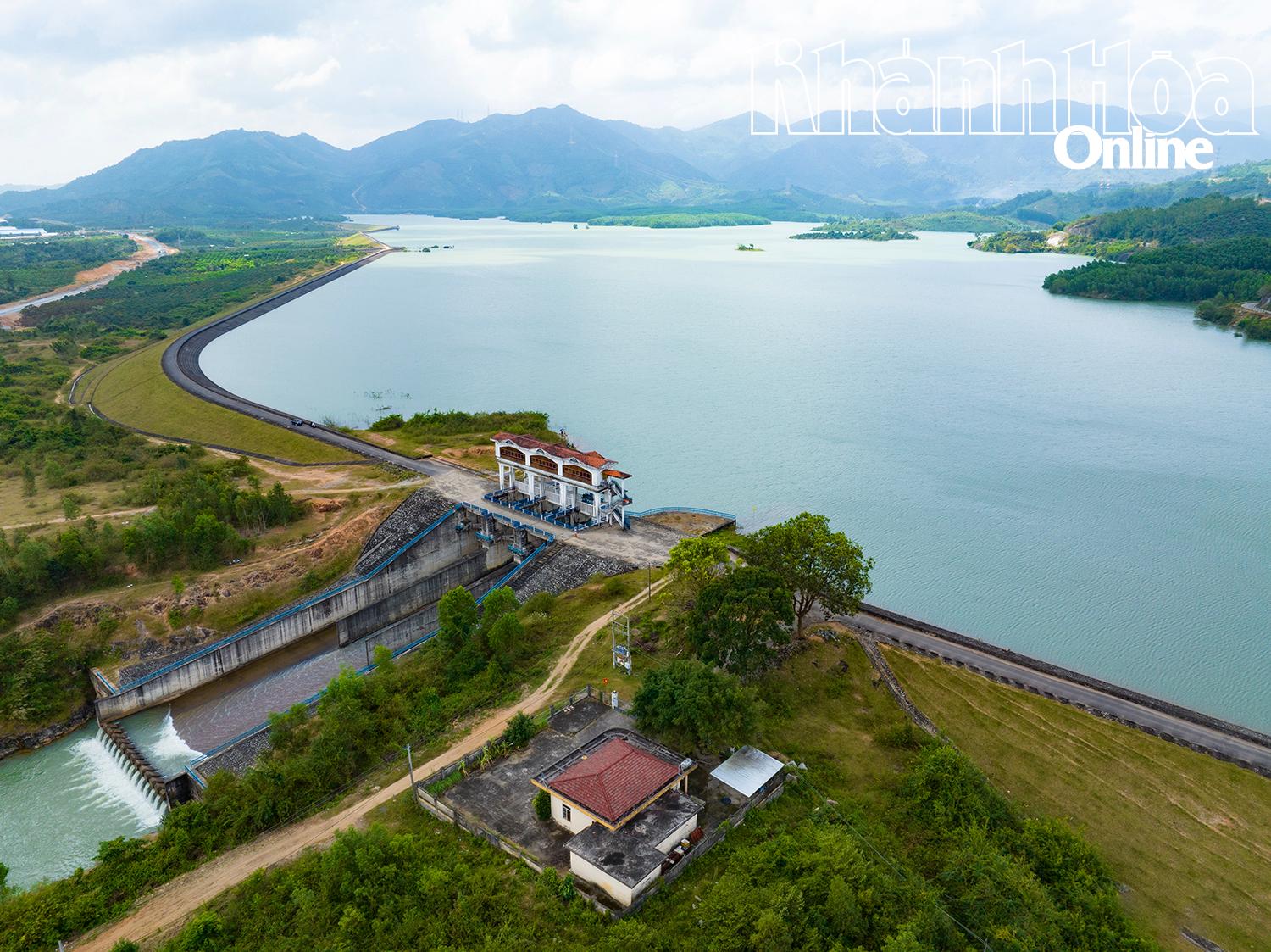 Hồ chứa nước Suối Dầu