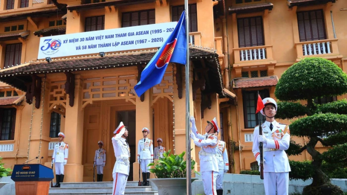 Lễ thượng cờ kỷ niệm 58 năm thành lập ASEAN