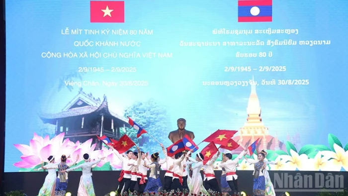 Lào tổ chức mít-tinh cấp quốc gia kỷ niệm 80 năm Quốc khánh Việt Nam