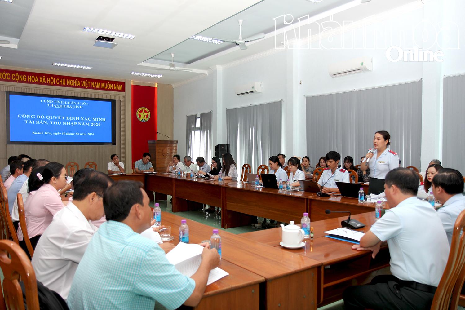 Đại diện Thanh tra tỉnh công bố quyết định xác minh tài sản, thu nhập năm 2024 với người có nghĩa vụ kê khai tài sản, thu nhập hằng năm.