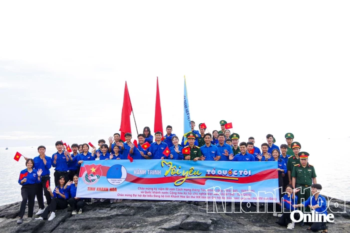 Tuổi trẻ hướng về nguồn cội