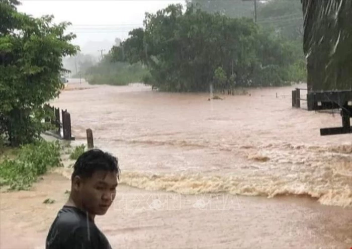 Lào huy động lực lượng ứng phó bão Kajiki