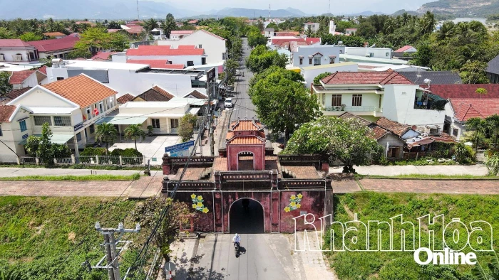 Chào mừng Đại hội đại biểu Đảng bộ xã Diên Khánh lần thứ nhất, nhiệm kỳ 2025 - 2030: Phát triển xã Diên Khánh trở thành phường vào năm 2030
