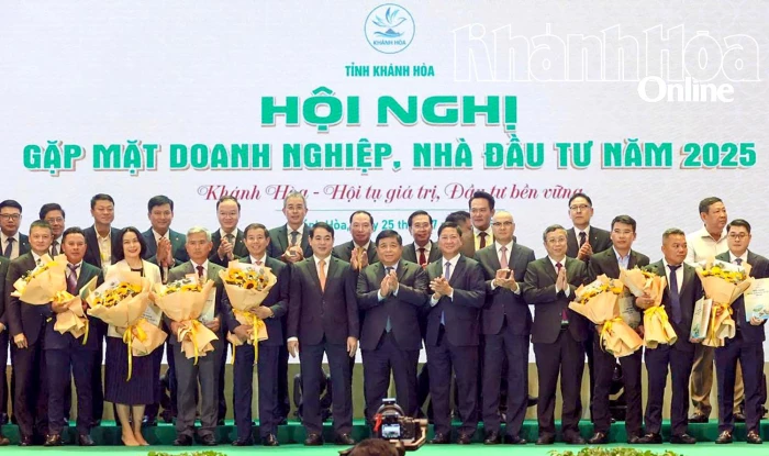 Hướng tới Đại hội đại biểu Đảng bộ tỉnh Khánh Hòa lần thứ I, nhiệm kỳ 2025 - 2030: ​​​​​Đột phá thu hút đầu tư, kiến tạo động lực tăng trưởng mới