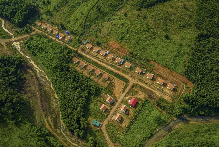 Chào mừng Đại hội đại biểu Đảng bộ xã Đông Khánh Sơn lần thứ nhất, nhiệm kỳ 2025 - 2030: Đưa xã Đông Khánh Sơn phát triển nhanh, bền vững