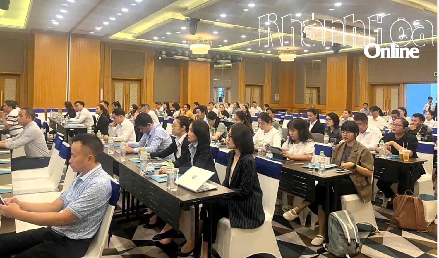 Quang cảnh buổi tập huấn.