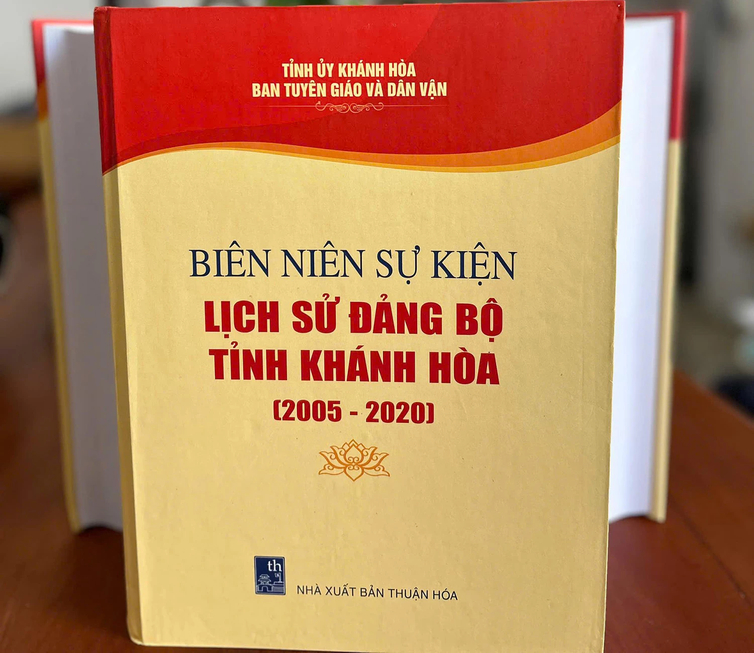 Tập sách Biên niên sự kiện lịch sử Đảng bộ tỉnh Khánh Hòa (2005 - 2020).
