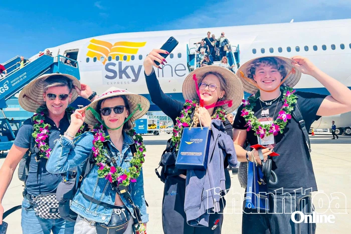 Hướng tới Đại hội đại biểu Đảng bộ tỉnh Khánh Hòa lần thứ XIX, nhiệm kỳ 2025 - 2030: Đưa du lịch trở thành trụ cột tăng trưởng kinh tế