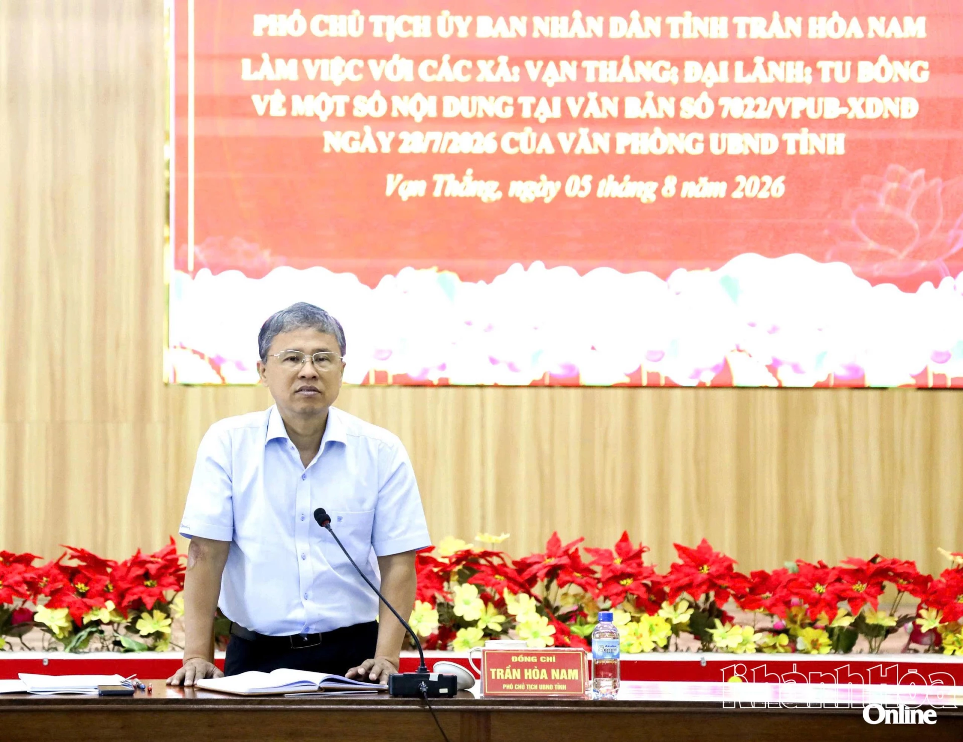 Đồng chí Trần Hòa Nam phát biểu kết luận buổi làm việc.