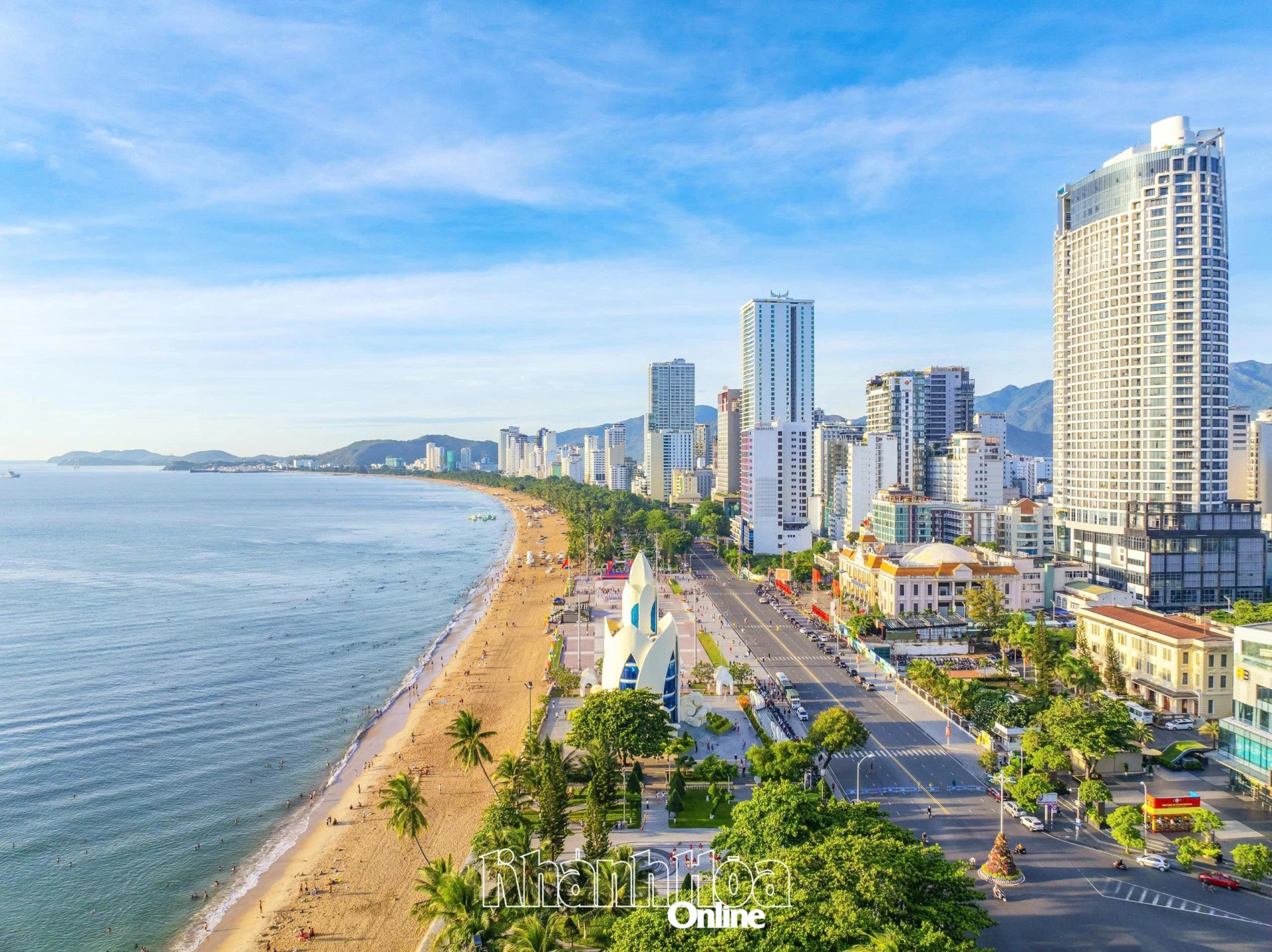 Một góc Nha Trang. Ảnh: VƯƠNG MẠNH CƯỜNG