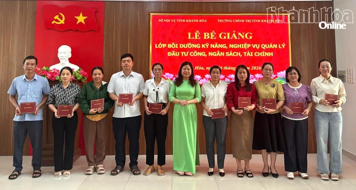 Bế giảng lớp bồi dưỡng kỹ năng, nghiệp vụ quản lý đầu tư công, ngân sách, tài chính
