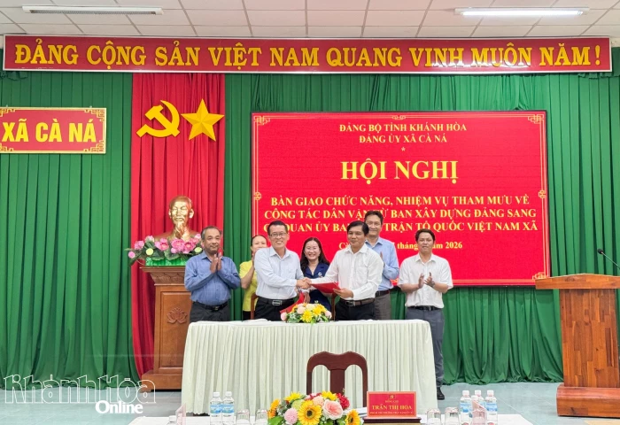 Xã Cà Ná tổ chức bàn giao chức năng, nhiệm vụ tham mưu về công tác dân vận
