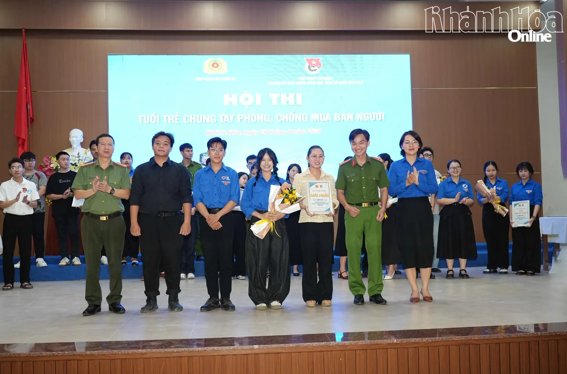 Hơn 400 đoàn viên, thanh niên tìm hiểu kiến thức về phòng, chống mua bán người