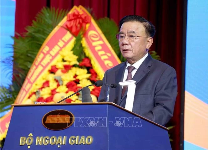 Thường trực Ban Bí thư Trần Cẩm Tú phát biểu chỉ đạo Phiên họp toàn thể về Đối ngoại Đảng và Đối ngoại nhân dân. Ảnh: Phương Hoa/TTXVN