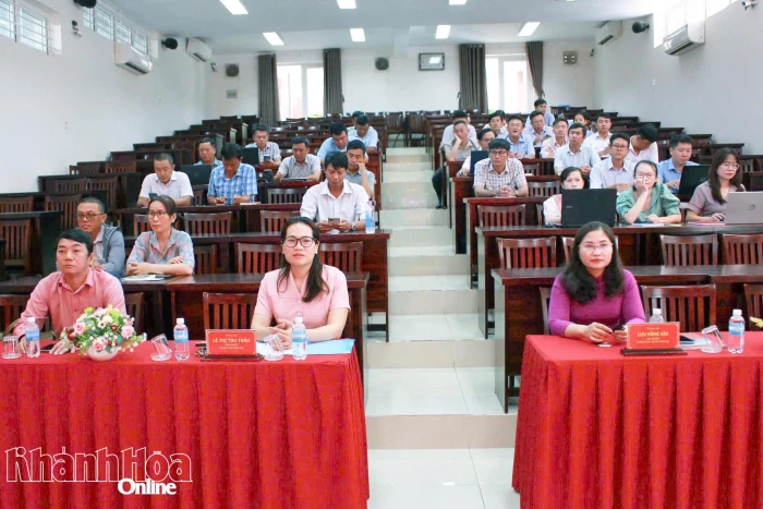 Bồi dưỡng kỹ năng, nghiệp vụ quản lý đất đai, xây dựng, tài nguyên và môi trường cho cán bộ, công chức cấp xã