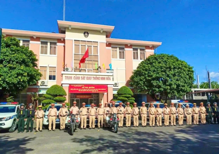 Tổng kiểm soát, xử lý vi phạm về trật tự, an toàn giao thông đối với phương tiện kinh doanh vận tải