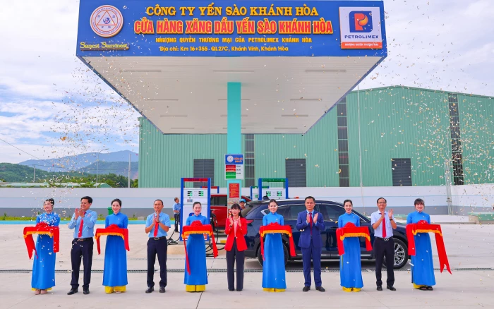 Công ty Yến sào Khánh Hòa khai trương chuỗi dịch vụ và ra mắt dòng sản phẩm mới 