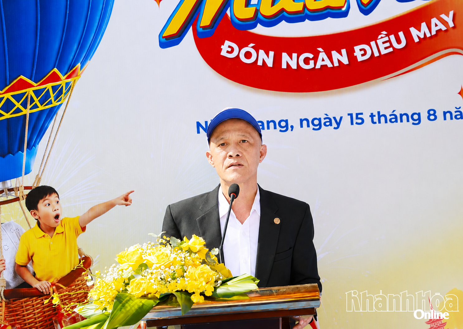 Ông Đoàn Hải Quân - Giám đốc Vietravel chi nhánh Khánh Hòa phát biểu giới thiệu chương trình