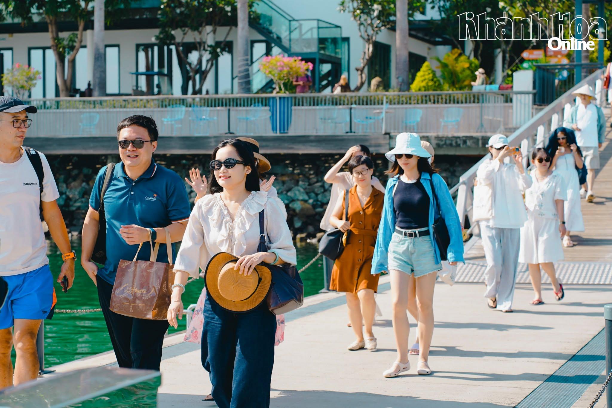 Island and coastal attractions are set to draw tourists.