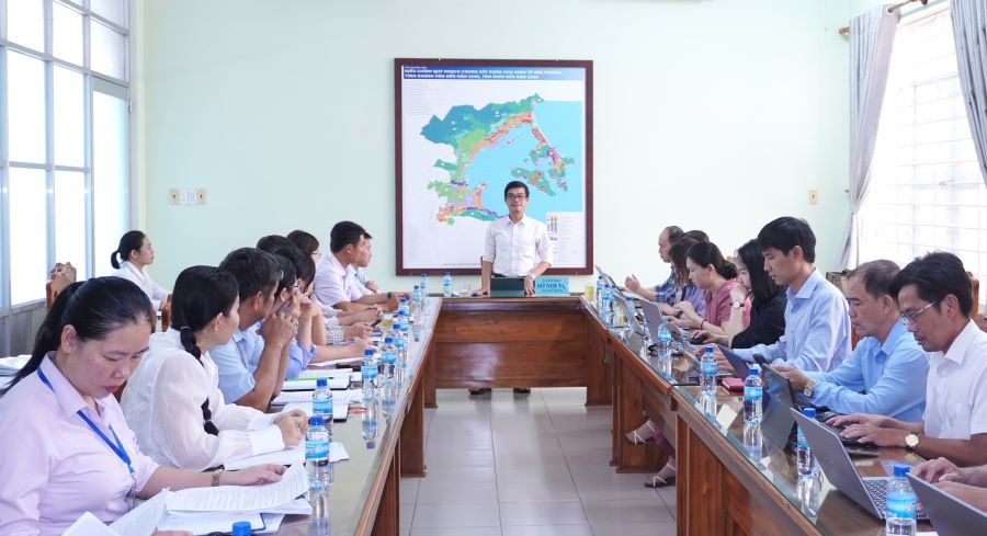 Quang cảnh buổi giám sát.