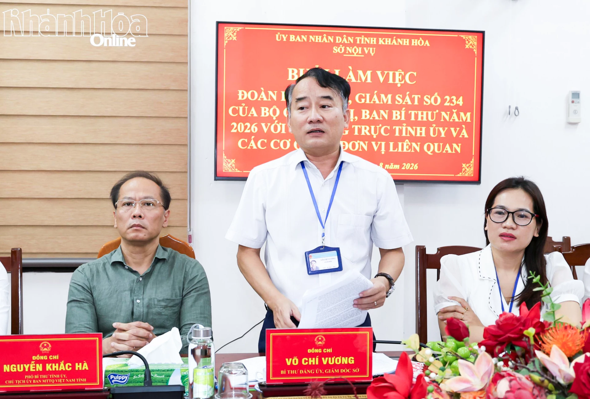 Ông Võ Chí Vương - Giám đốc Sở Nội vụ báo cáo tại buổi làm việc.