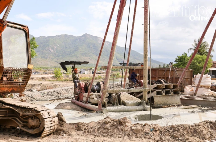 Phường Đông Ninh Hòa: Người dân đồng thuận làm đường