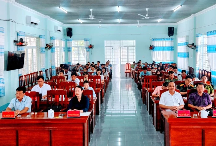 Xã Ninh Hải quán triệt các văn bản mới của Đảng
