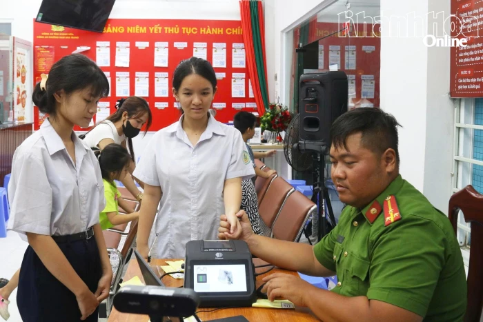 Nỗ lực hoàn thành cấp căn cước cho người dưới 18 tuổi