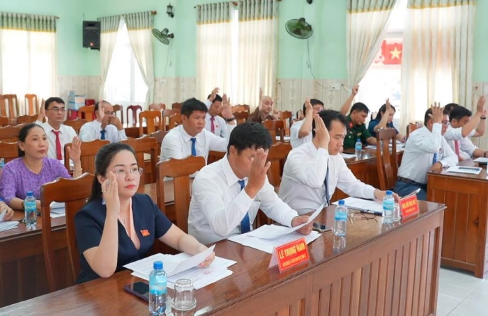 Kỳ họp chuyên đề HĐND xã Vạn Thắng khóa XIV 