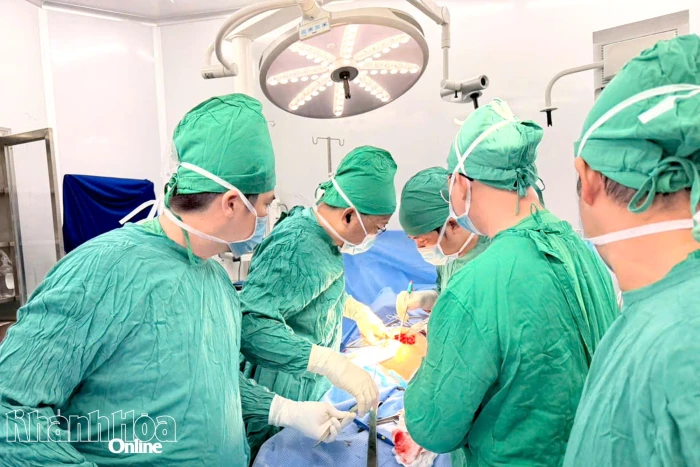 Trung tâm Chấn thương chỉnh hình - Bỏng (Bệnh viện Đa khoa Khánh Hòa): Làm chủ nhiều kỹ thuật chuyên sâu