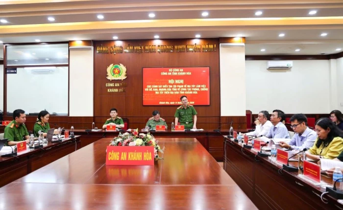 Cục Cảnh sát điều tra tội phạm về ma túy làm việc về phòng, chống ma túy tại Khánh Hòa 