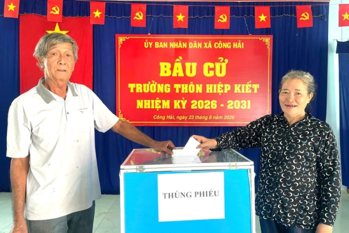 Gần 2.600 cử tri xã Công Hải tham gia bầu cử trưởng thôn 