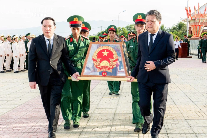 Tổ chức Lễ viếng, truy điệu và an táng 8 hài cốt liệt sĩ tại Nghĩa trang liệt sĩ Ninh Thuận