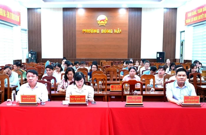 Phường Đông Hải quán triệt, triển khai các văn bản của Trung ương và địa phương