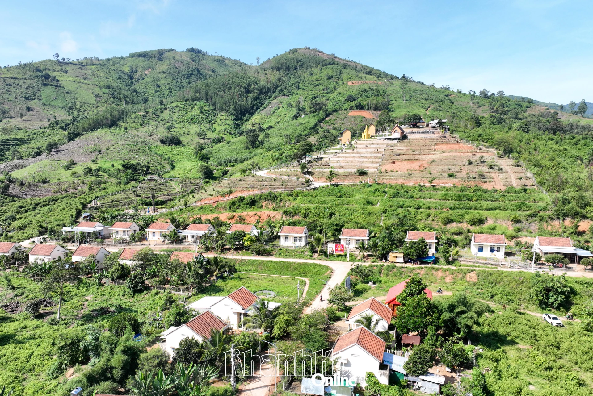 Khu tái định cư thôn Dốc Trầu dự kiến phát triển du lịch cộng đồng.